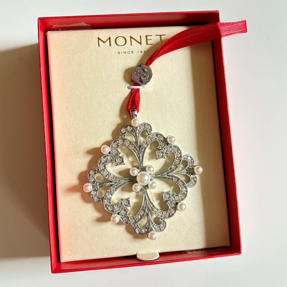 Monet Crystal Gem Pearl Embellished 2023 Ornament NIB
